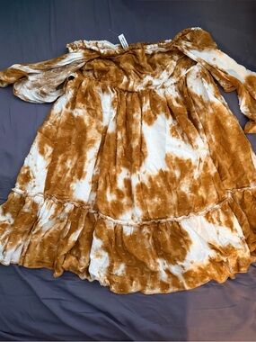 ePretty Girls Off-Shoulder Tie-Dye Mini Dress in Rust and White